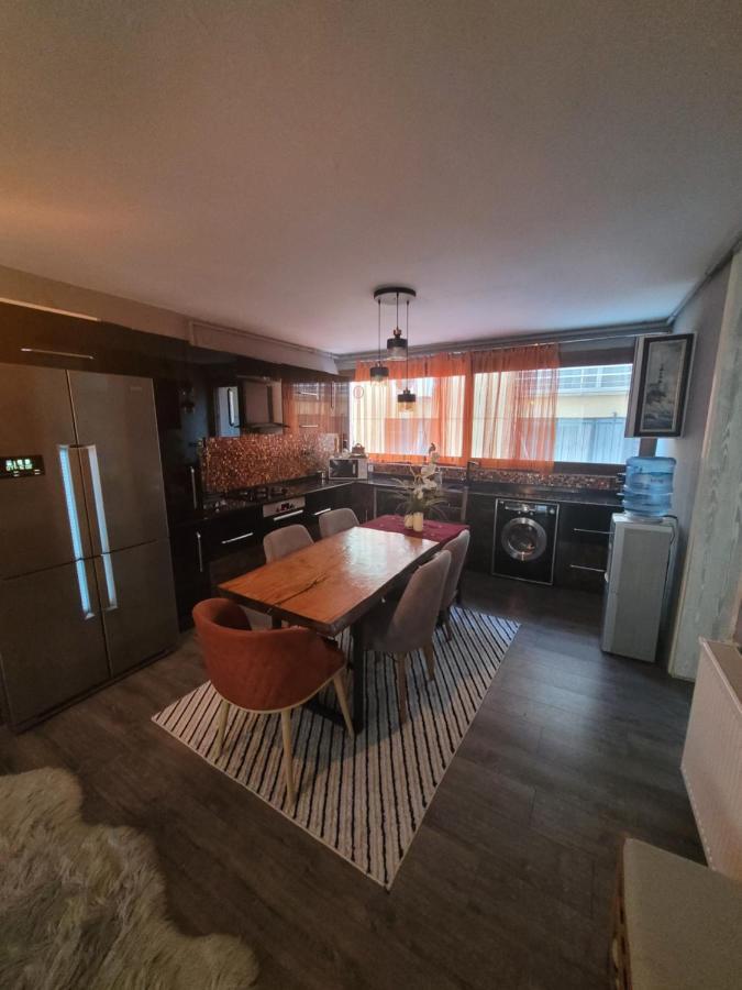 이즈미르 Hayat Apartman 아파트 외부 사진